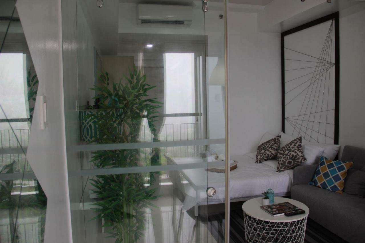Smdc Wind Residences Tagaytay With Balcony 19Th Floor Tagaytay City Bagian luar foto